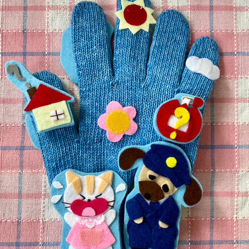 ゆなママ様オーダー品 ねこのお医者さんテーブルシアター 手袋シアター