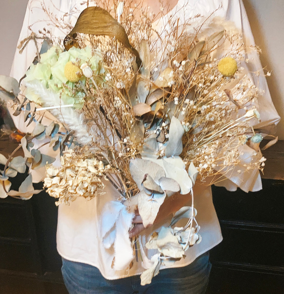 送料無料　ウエディング 二次会 前撮り ドライフラワー 花束 紫陽花 リューカデンドロン　ウェディングブーケ 6枚目の画像