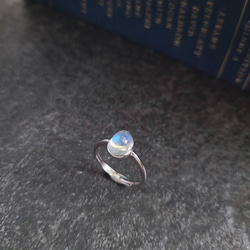 初月II。7X9mm藍月光石925銀戒指 戒圍可調 第2張的照片