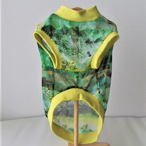 犬服「グリーン系メッシュ」犬の服 ドッグウェア 薄手 お出かけ お散歩