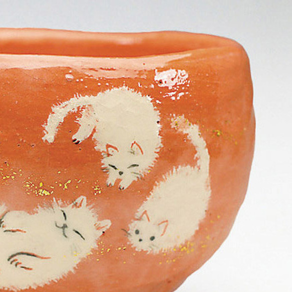 ☆猫の日2024☆楽焼〚猫のたわむれ〛抹茶碗　茶道具　手描き 3枚目の画像
