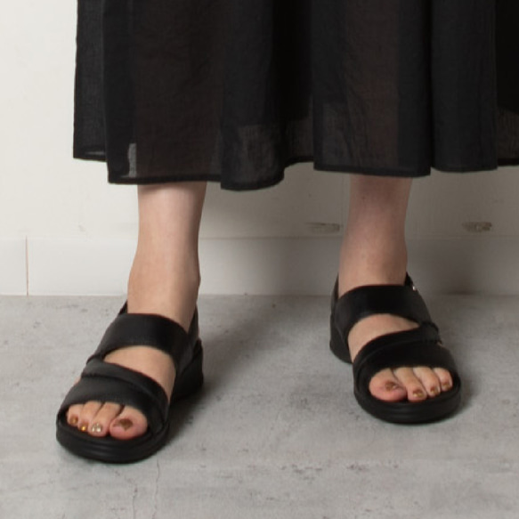 【限量特價】刺繡皮革涼鞋，露趾，可調式魔鬼氈，棕色，S001 第12張的照片