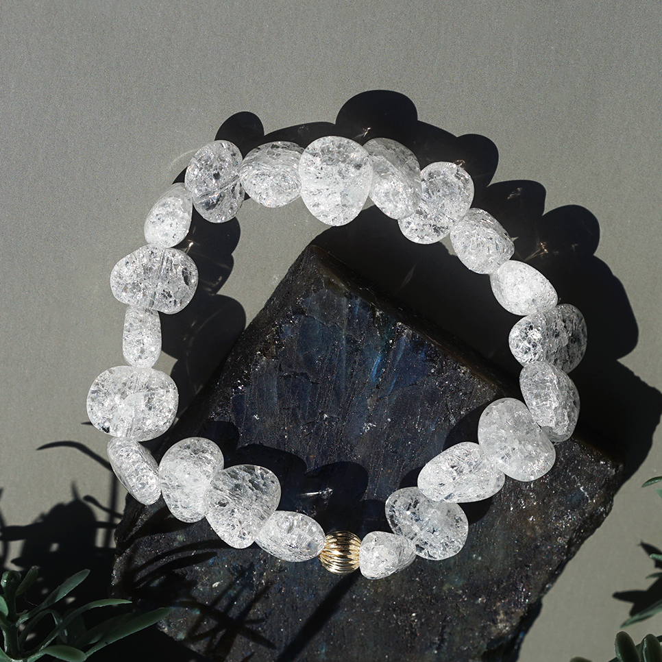 虹に煌めく★爆裂水晶のコルゲートブレスレット　～銀花（ぎんか）