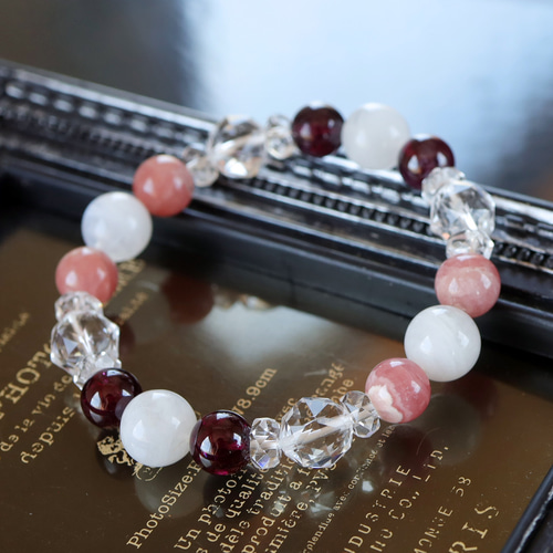 ロードクロサイト（インカローズ）×ピンクムーンストーン（月長石）ブレスレット ロードクロサイト（インカローズ）×ピンクムーンストーン（月