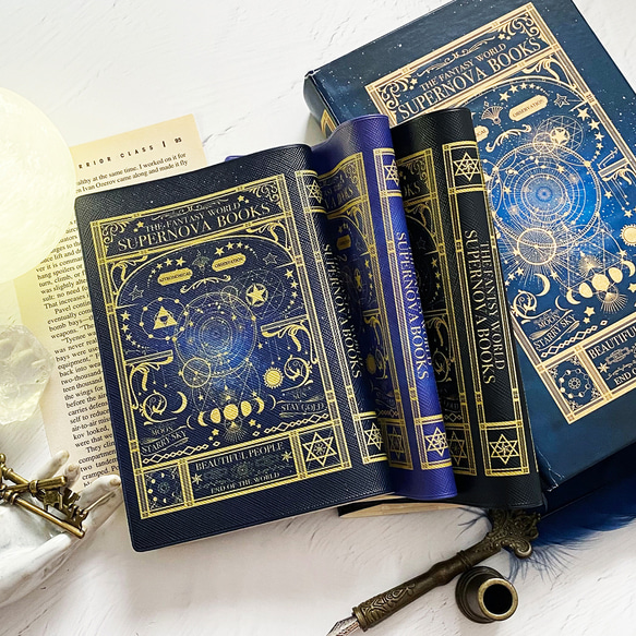 Fantasy Celestial Old Book 1/Phases of the Moon(Blue) Book Cover 第2張的照片