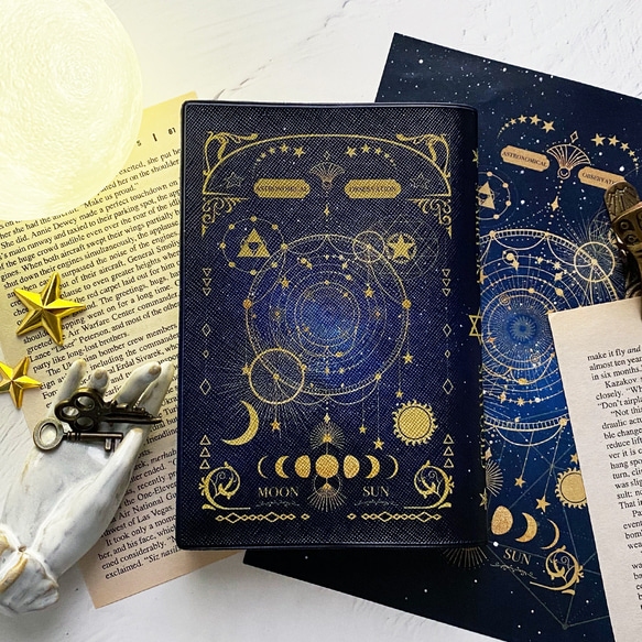 Fantasy Celestial Old Book II / Moon Phases (Galaxy) Book Cover 第1張的照片