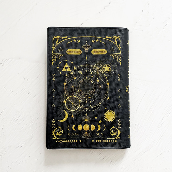 Fantasy Celestial Old Book Ⅱ/Phases of the Moon(黑色) Book Cover/T 第3張的照片