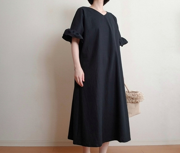 Creema限定　 Hirahirasode one piece harf linen canvas　漆黒 4枚目の画像