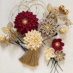 つまみ細工　ヘア飾り　ワインカラー　卒業式　卒業式髪飾り　袴　水引き　成人式用髪飾り　和装　結婚式　ヘアアクセ　色打掛 5枚目の画像