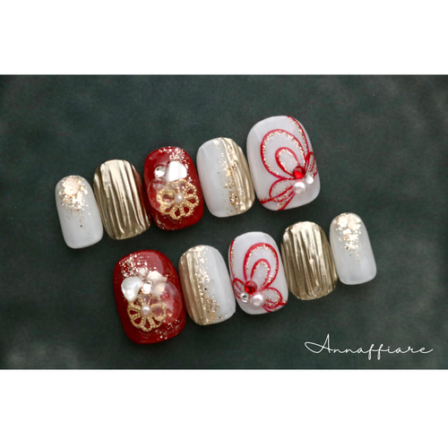 ♡【カラー変更可】赤と乳白色の水引き和装ネイルチップ/Annaffiare  