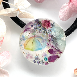 【受注制作】雨に咲く　傘の花　梅雨　紫陽花　ヘアゴム／ポニーフック／ブローチ 5枚目の画像