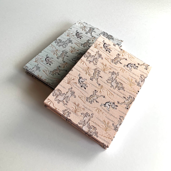 鳥獣戯画〜ピンク』 金襴織物御朱印帳 B6大判サイズ 兎 うさぎ