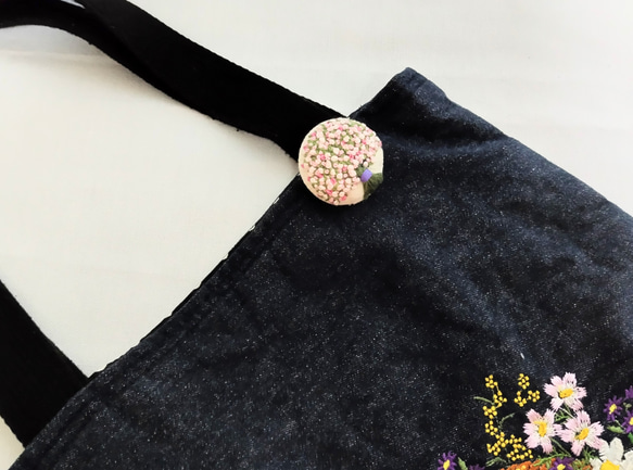 ピンクのかすみ草　刺繍ブローチ 3枚目の画像