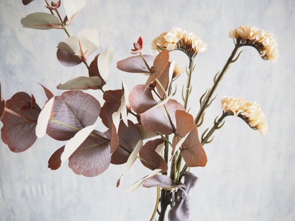 【アンティークユーカリとリモニウム】｜アーティフィシャルフラワー 花瓶アレンジ| 冬｜ギフト・インテリア雑貨 5枚目の画像