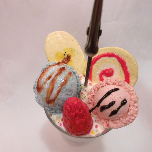 訳あり) 粘土でスイーツパフェ メモクリップ(ブルーカップ入り) その他