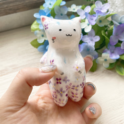 紫陽花のわこねこ陶人形/陶人形 猫 置物 パール彩 アジサイ 9枚目の画像