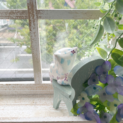紫陽花のわこねこ陶人形/陶人形 猫 置物 パール彩 アジサイ 4枚目の画像