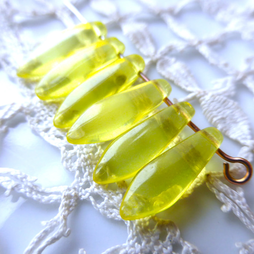 ダガー 透明黄色 チェコビーズCzech Glass Beads6個 ビーズ