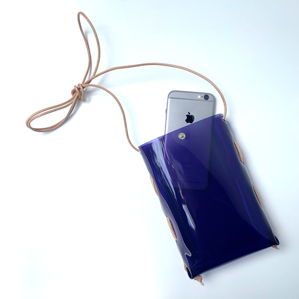 「免運費」全 11 色【Smartphone pochette 智能手機單肩包（立式）】全季透明 PVC 第6張的照片