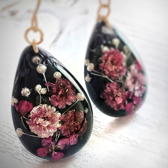 ブラックガーリー♡しずくピアス・イヤリングmarry.c's handmadeaccessory 3枚目の画像