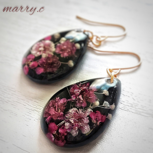 ブラックガーリー♡しずくピアス・イヤリングmarry.c's handmadeaccessory 2枚目の画像