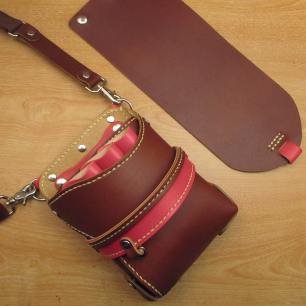 本革 7丁差し フタ付き シザーケース (ブラウン＆レッド) SCA-134/DMF  