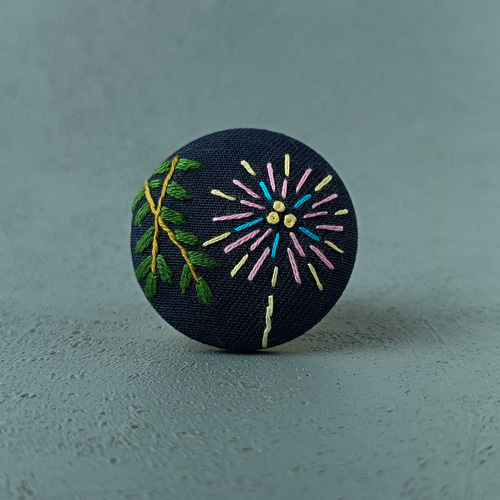 受注制作】カラフルな花火刺繍ブローチor刺繍ヘアゴム ブローチ