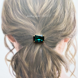 ✦沢山の再販ありがとうございます✦ スワロフスキー®︎ Rectangle 帯留orヘアゴム Emerald 4枚目の画像