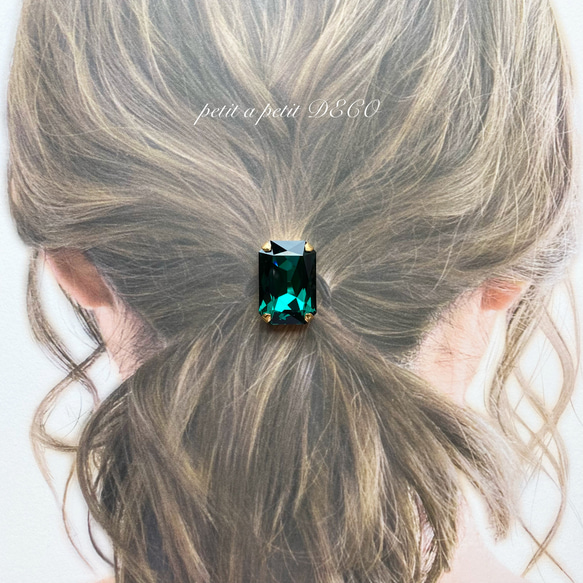 ✦沢山の再販ありがとうございます✦ スワロフスキー®︎ Rectangle 帯留orヘアゴム Emerald 5枚目の画像
