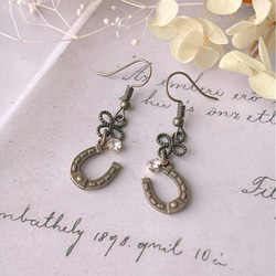 No.1070】UVレジン 月 猫シルエット 冬の夜空 キーホルダー