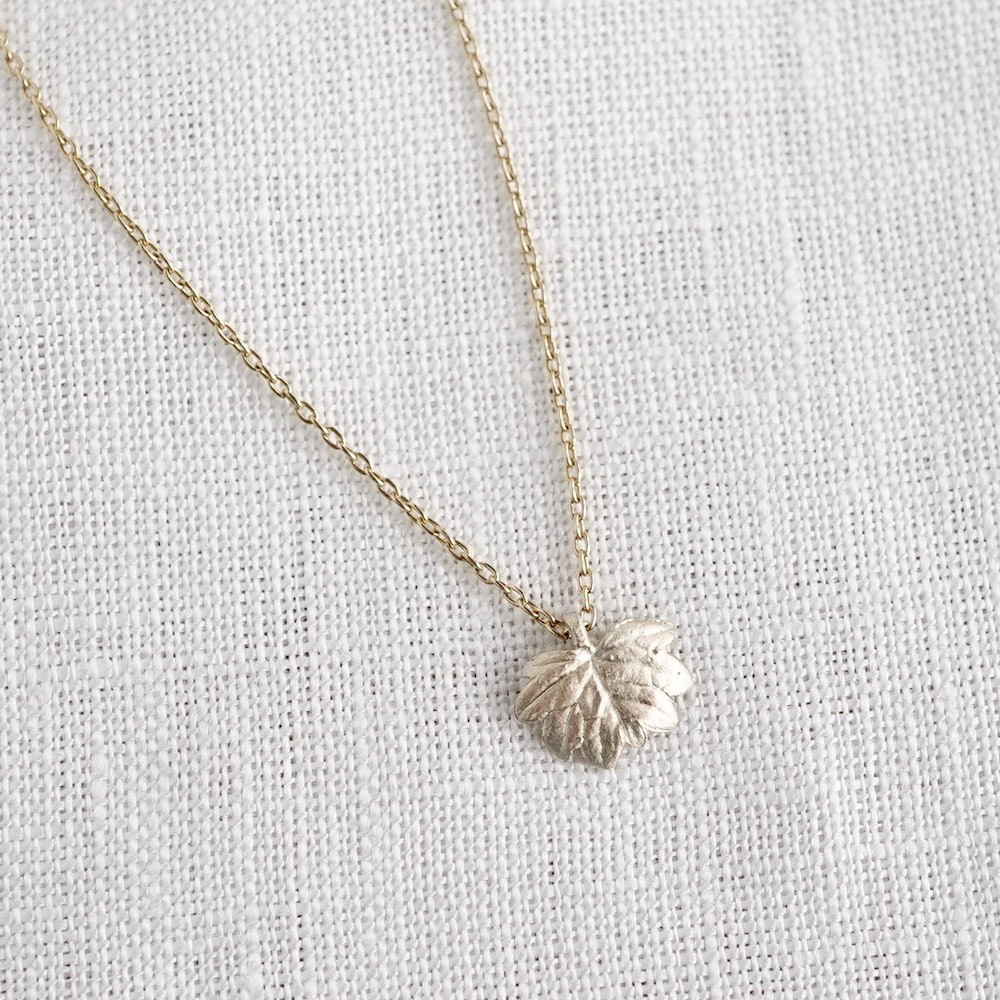Barnet leaf necklace [P093K10]