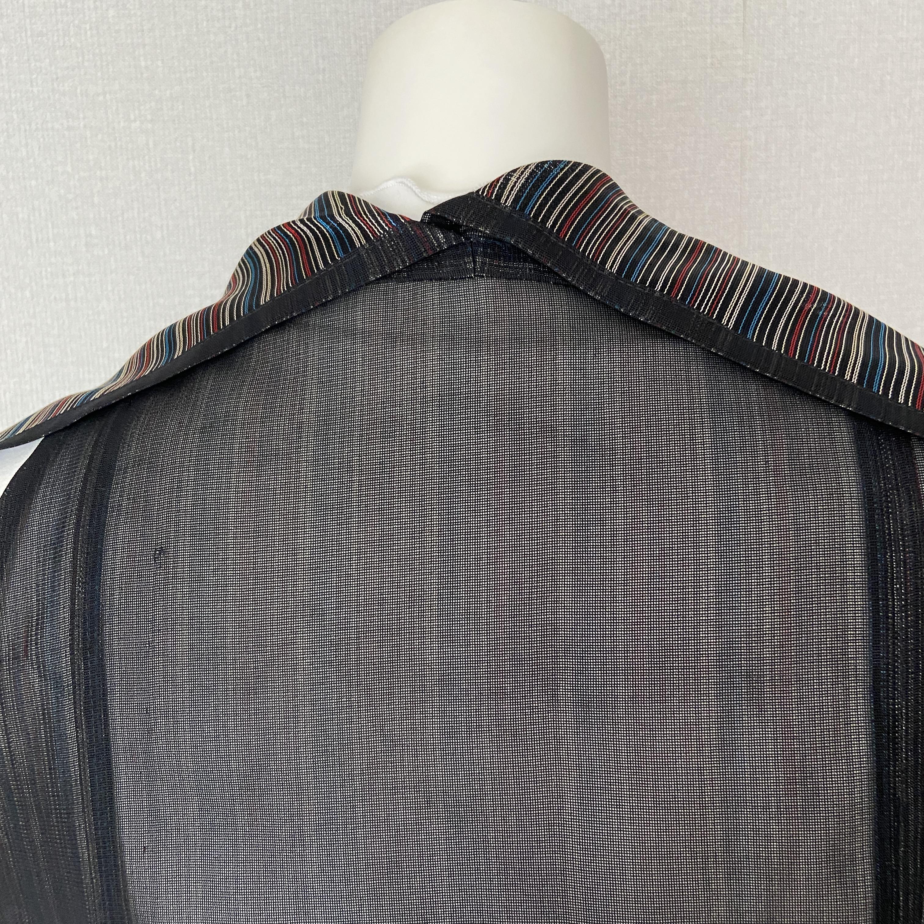 着物リメイク　正絹　ベスト　黒　縞柄　ブラック