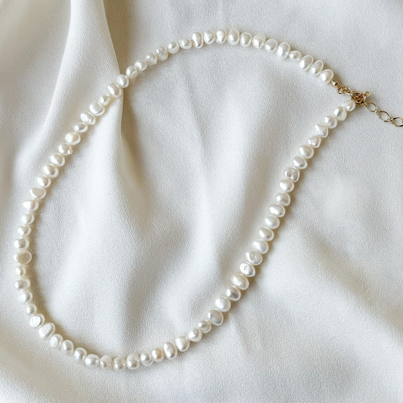 【パールをカジュアルに】38cm～/バロックパール パールネックレス サージカルステンレス チョーカー 結婚式 クラスプ 1枚目の画像