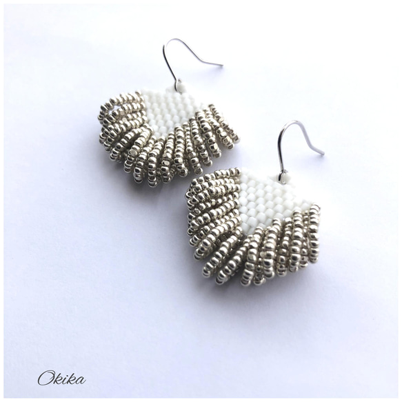 Charlotte Beads  fringe ピアス/イヤリング 1枚目の画像