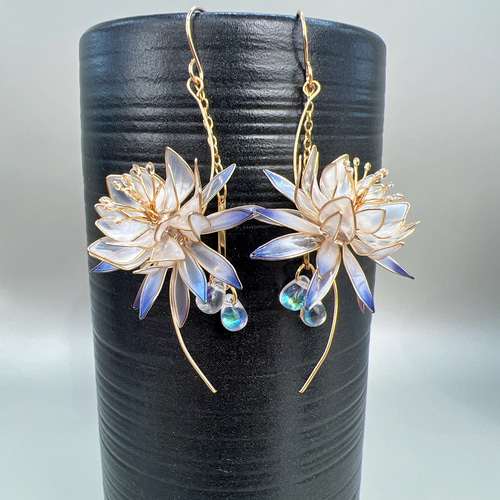 月下美人 -深縹（青紫）- （フック）p1122 ピアス（フック・チェーン