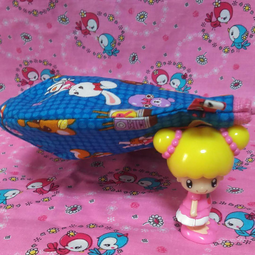 ファスナーポーチ昭和レトロ オシャレワンちゃん 水色 16cm