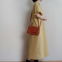 Creema限定　Hirahirasode one piece harf linen canvas 芥子色 8枚目の画像