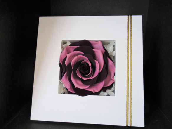 【壁掛け・置き型 ２wayタイプ】バラ　メリア　モーブピンク・紫プリザーブドフラワー 5枚目の画像