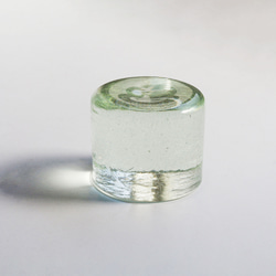 【リニューアル】リサイクルガラスのお香立て 丸 若菜色 2枚目の画像