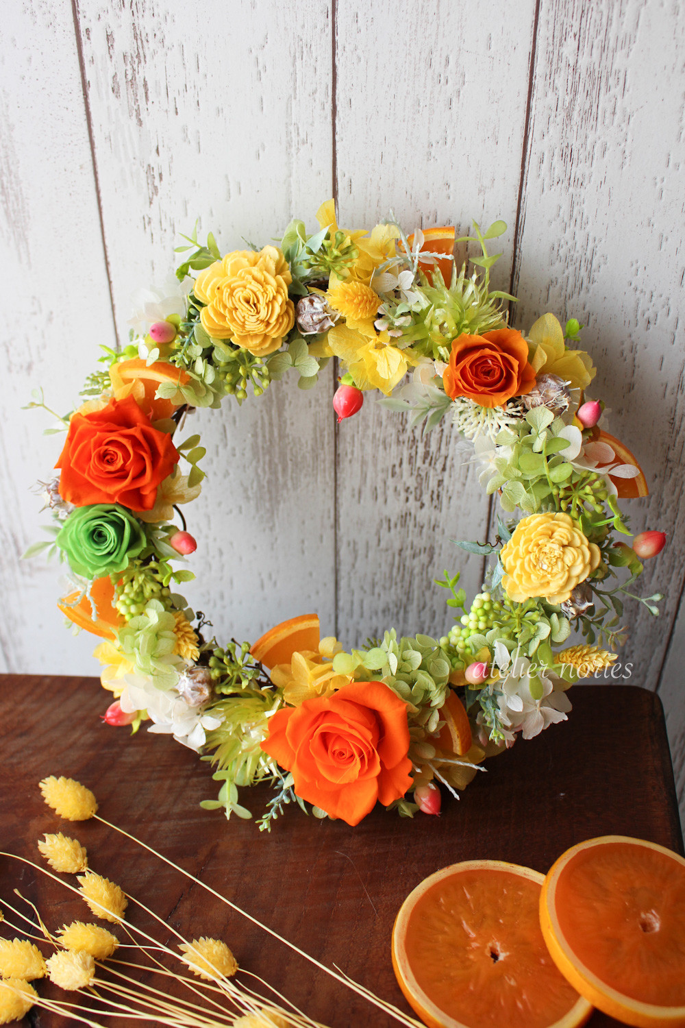 再販　サマンサ　元気の出るビタミンカラーのリース（M）サイズ　母の日の贈り物やお誕生日に　頑張っている自分へのご褒美