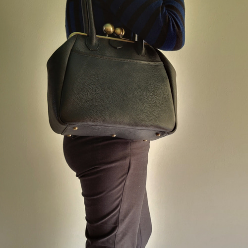 大玉がま口ショルダーバッグ シュリンクレザー☆受注生産☆ ショルダー