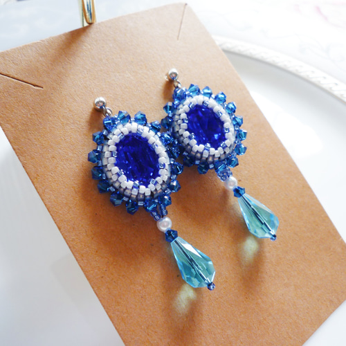 Swarovski 青色クリスタル ピアス Millenia ドロップピアス, スクエア・カット, ブルー, ロジウム