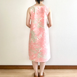 棕櫚葉和蘭花的喇叭裙[S~3L]鮭魚粉x米色 第14張的照片