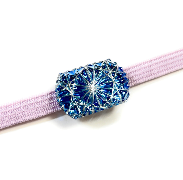 東京切子帯留め　お太鼓　菊　ブルー 4枚目の画像