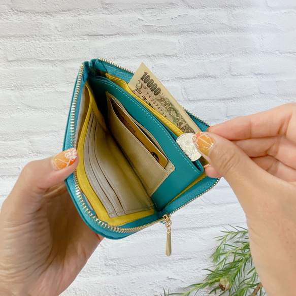 薄くて軽いコンパクトな財布 10枚カードポケット  シュリンク ターコイズ squeeze スクィーズ 5枚目の画像