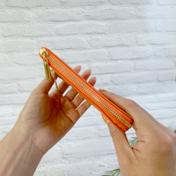 薄くて軽いコンパクトな財布 10枚カードポケット シュリンク オレンジ squeeze 4枚目の画像