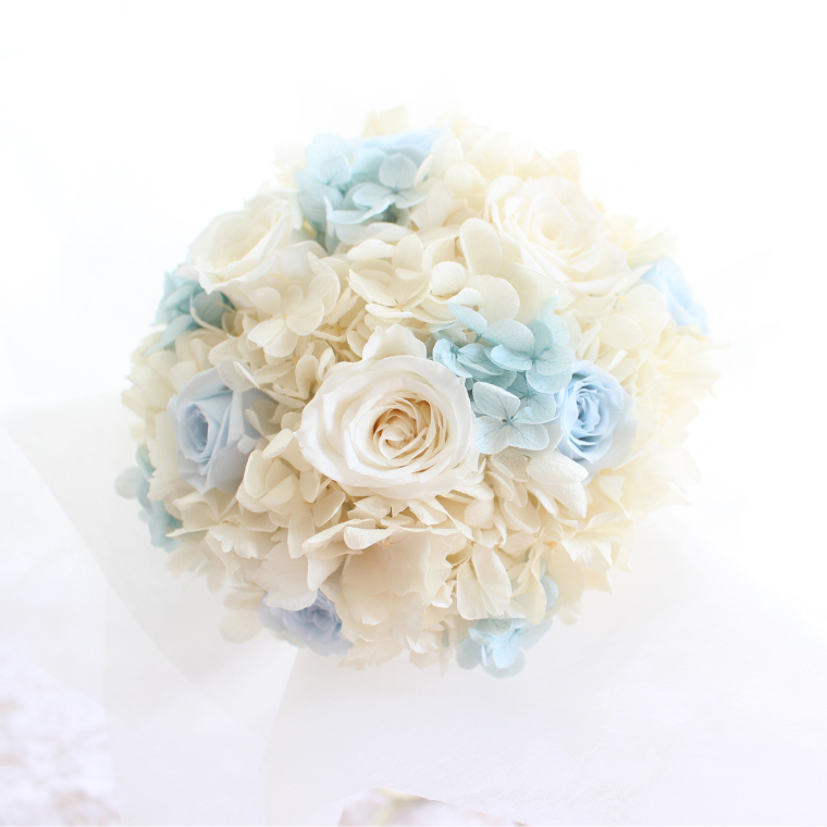 ホワイトブルーのミニブーケ 結婚祝い お祝い 花束 プリザーブドフラワー 　花　入籍