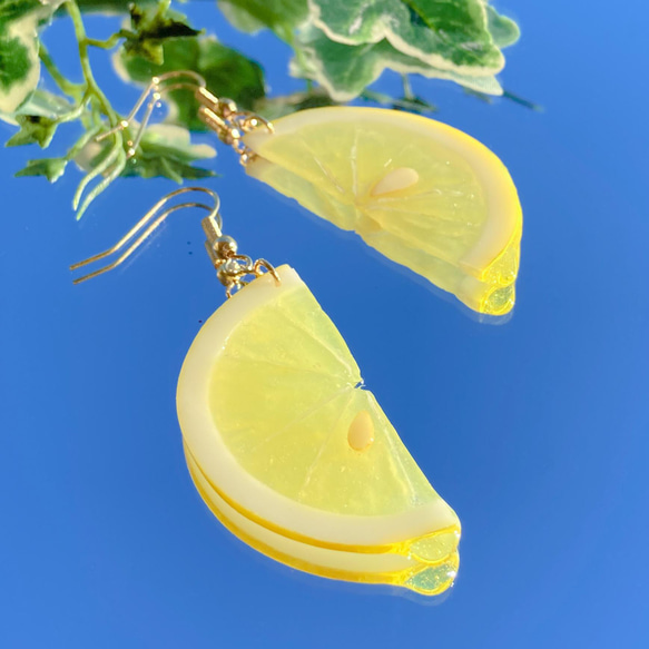 【新春福袋】本物みたいなレモンのピアス＆ネックレス【2022年ラッキーカラー】 2枚目の画像