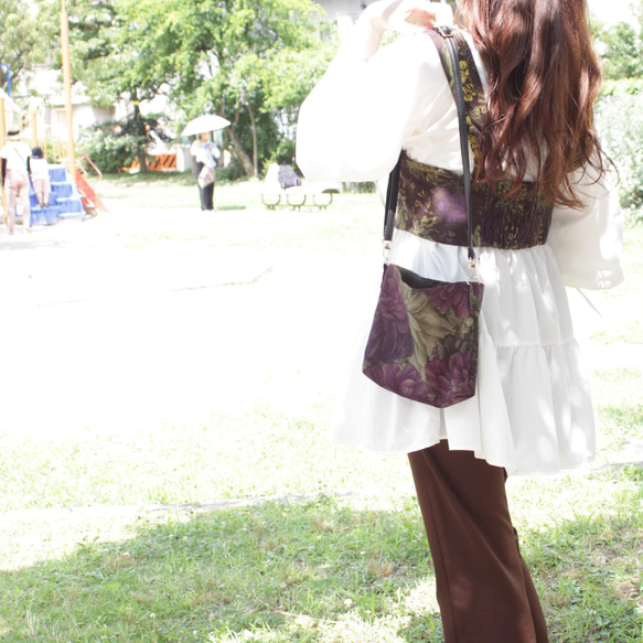 エレガンスで上品な◎イタリア生地を使ったサコッシュ 9枚目の画像