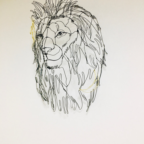 大倉トーイ　ライオンくんと羊さんのビーズ刺繍のフレームアート　ハンドメイド 大倉トーイ ライオンくんと羊さんのビーズ刺繍のフレームアート